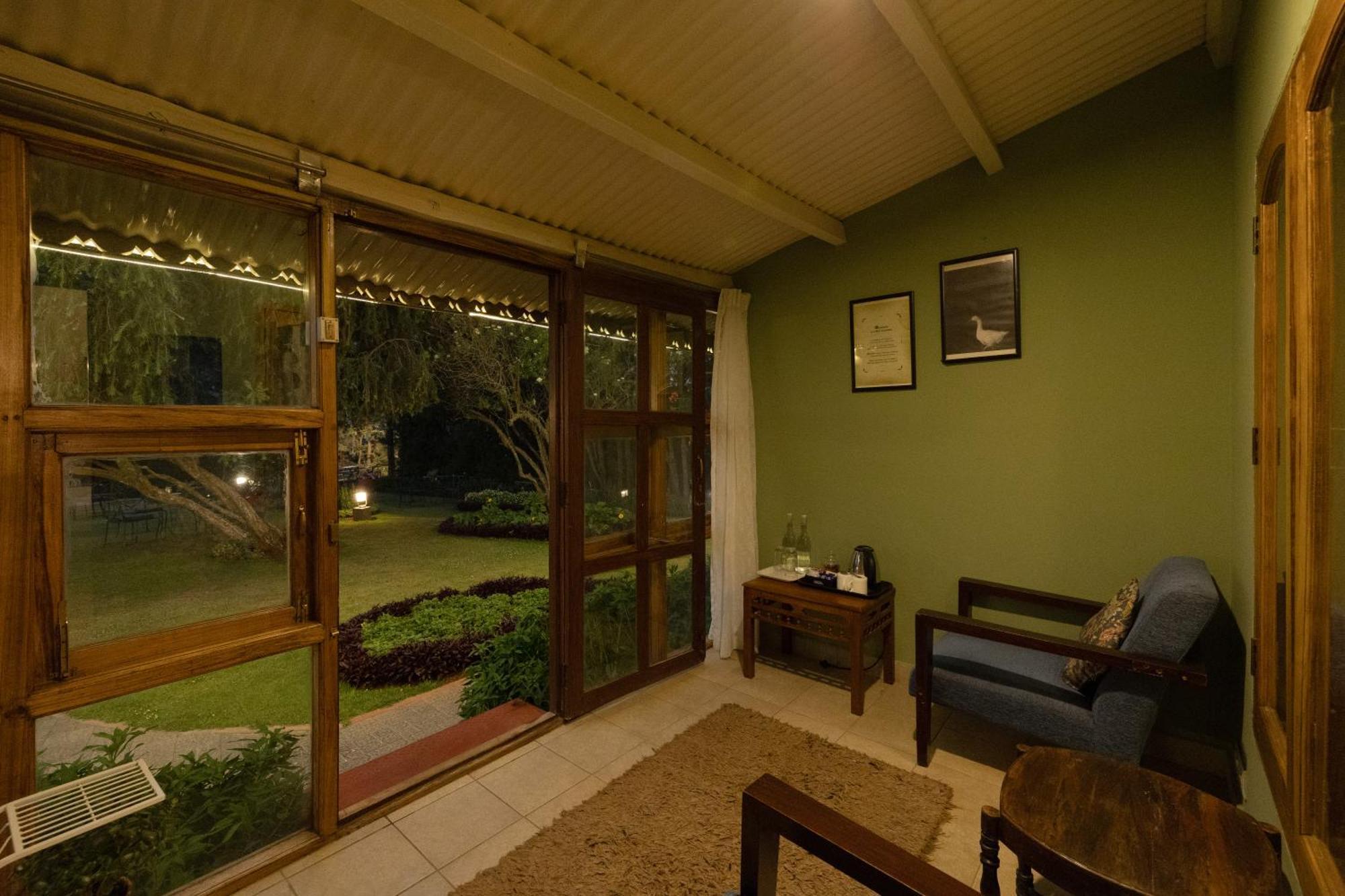 Sherlock Udagamandalam Exterior foto